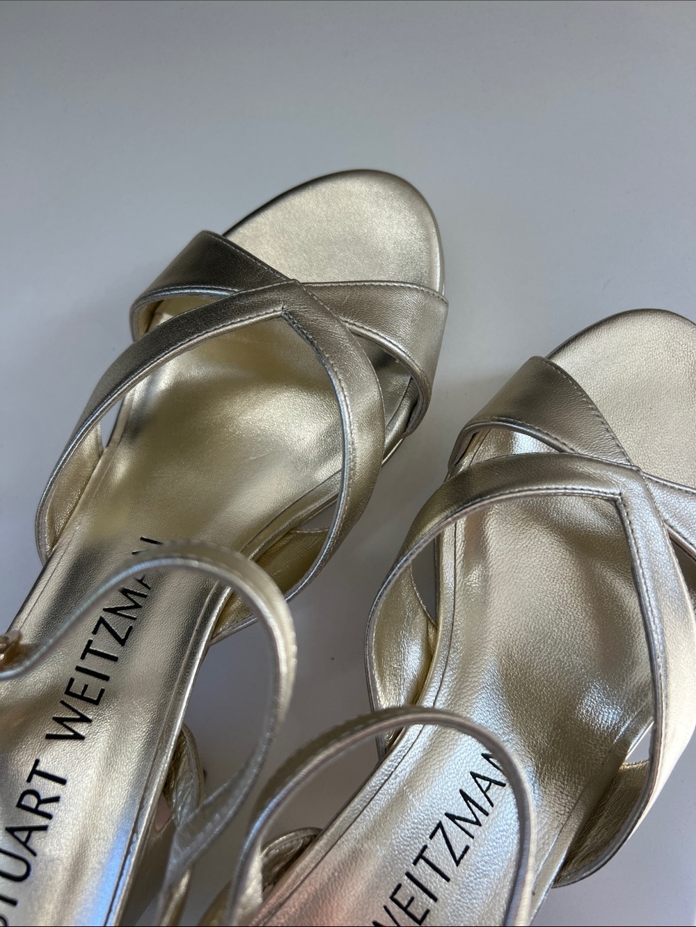 Stuart Weitzman carmen midi platform open toe sandals light gold liquid metallic - Picture 11 of 11